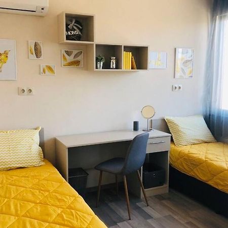 Lovely 3-Bedroom Apartment For 7 Ppl At The Centre Varna Luaran gambar